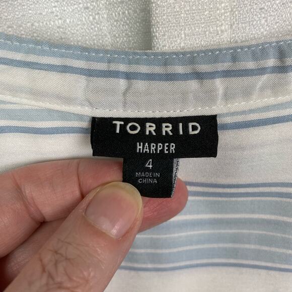 Torrid Blue&White Stripe Harper Popover Blouse Sz.4 - Picture 5 of 12